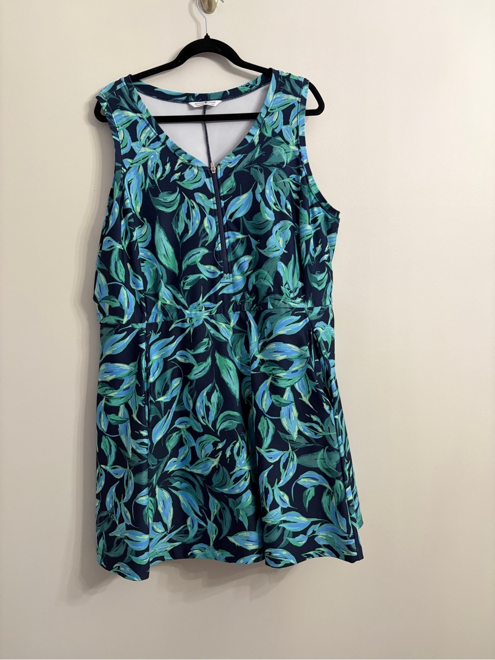 Sleeveless Navy one piece active Dress with Blue-Green Leaf Print